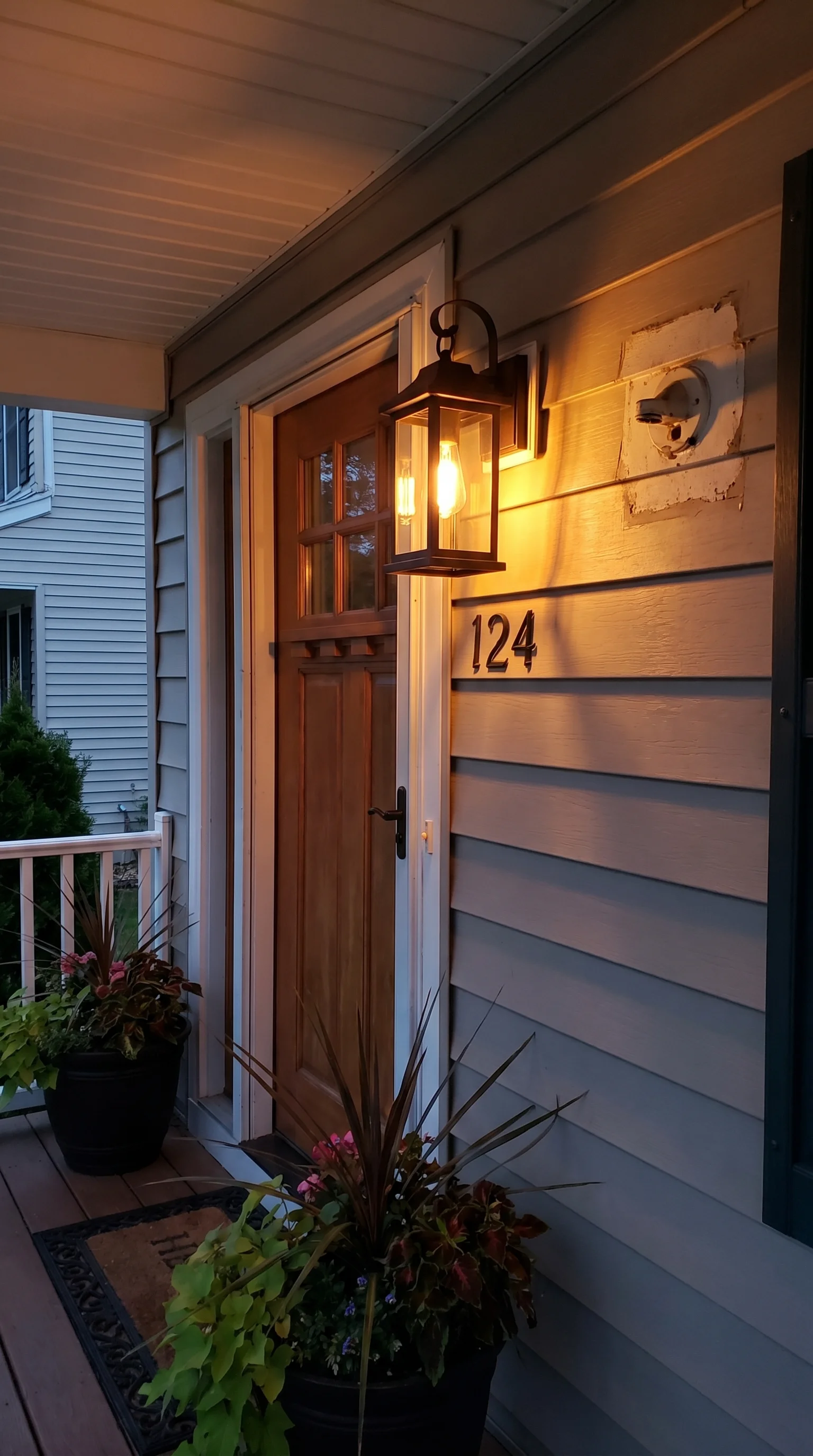 8 8 Front porch with new stylish outdoor light fixtu 8. [Front porch with new 202606211203